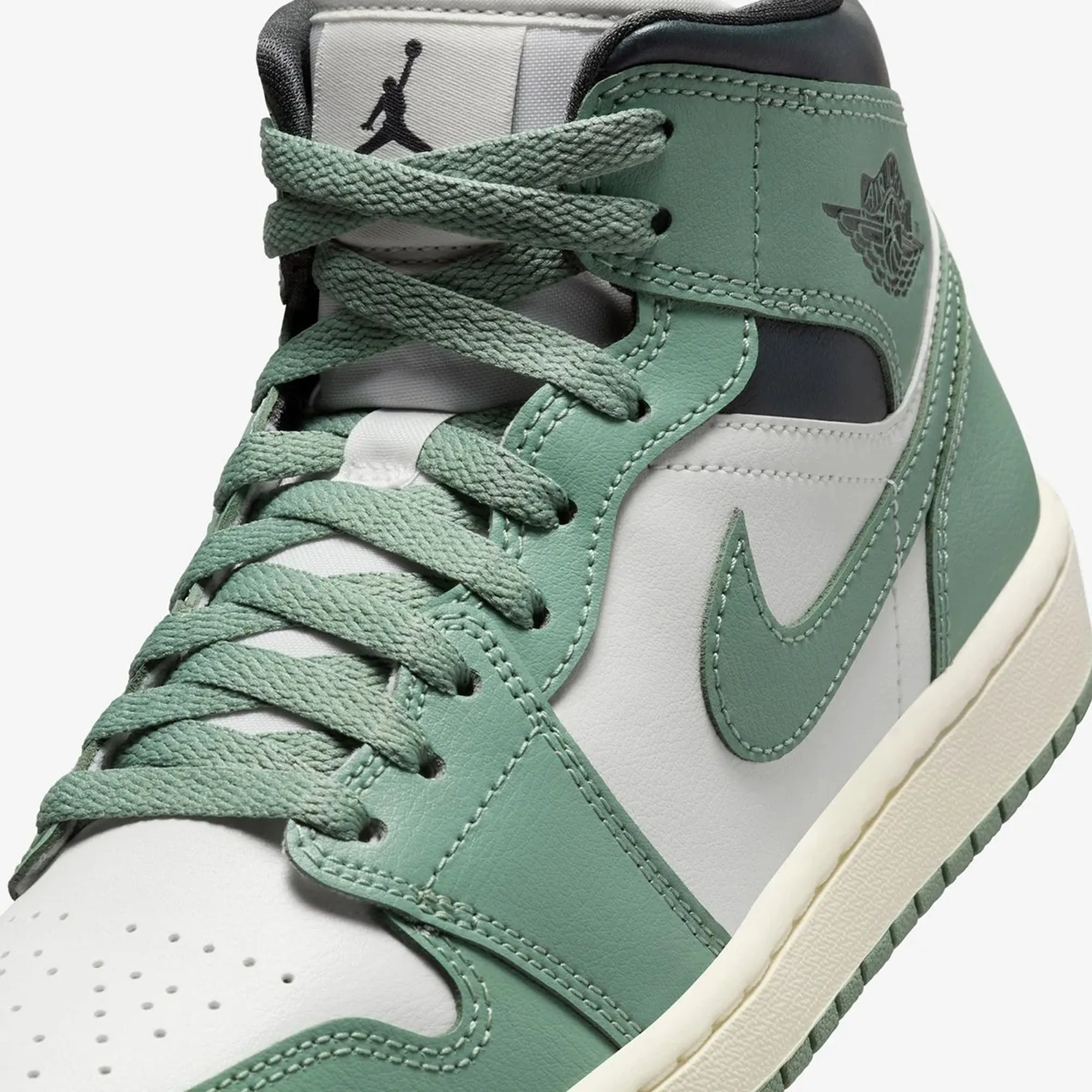 Jordan | AIR JORDAN 1 MID  { SAIL/JADE SMOKE-ANTHRACITE