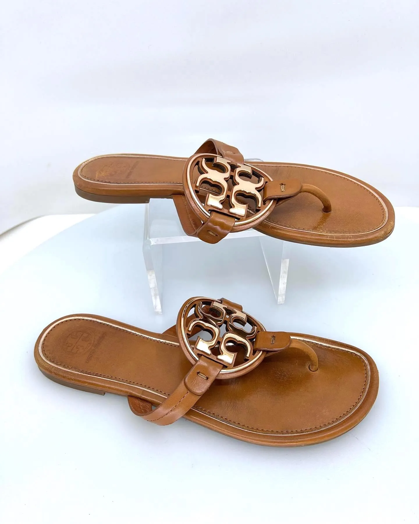 TORY BURCH METAL LOGO MILLER SANDAL